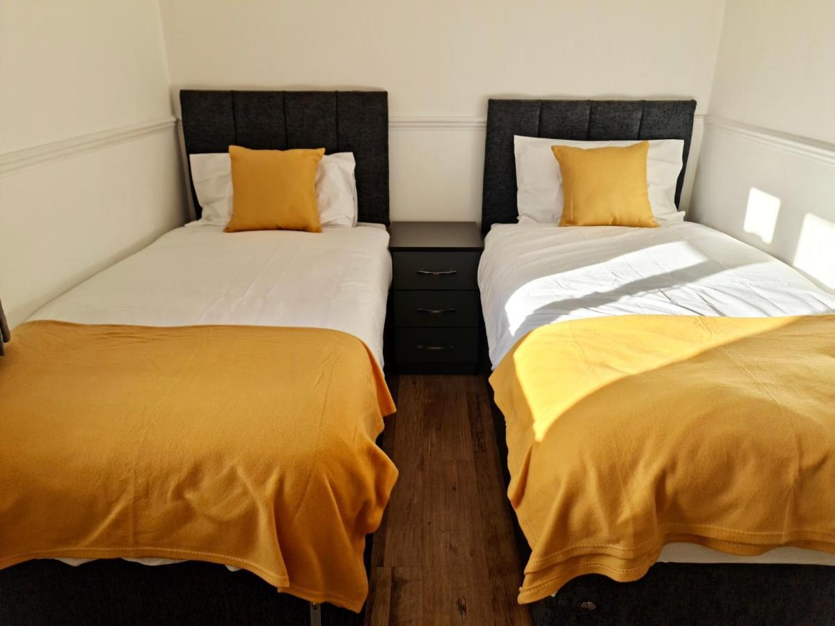 Spacious Two-bedroom Urban Retreat With Free Wi-fi And Parking * Harlow